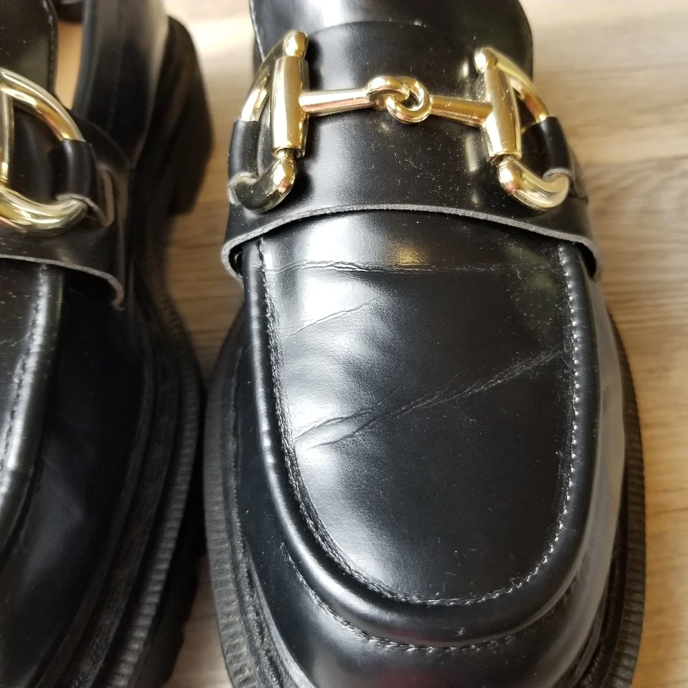 H&M gold tone